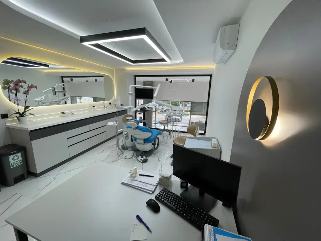 mira-clinic-03