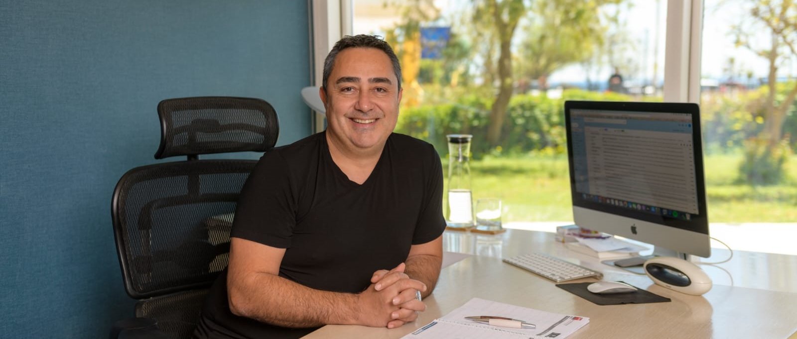 dr.-volkan-tuncer-antalya-dentist-1